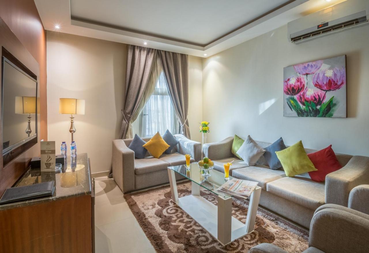 Al Muhaidb Jarir - Al Malaz Riad Exterior foto