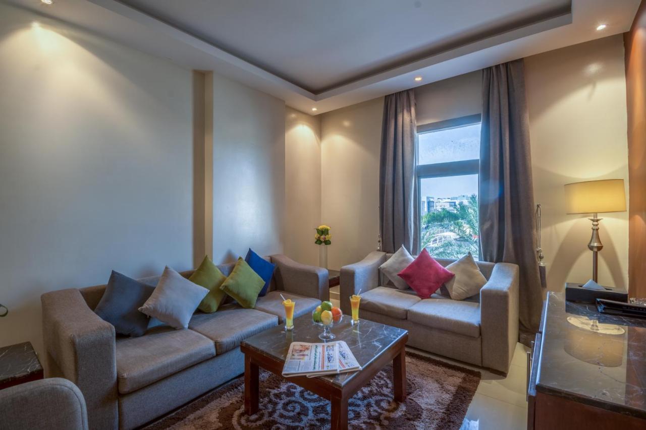 Al Muhaidb Jarir - Al Malaz Riad Exterior foto