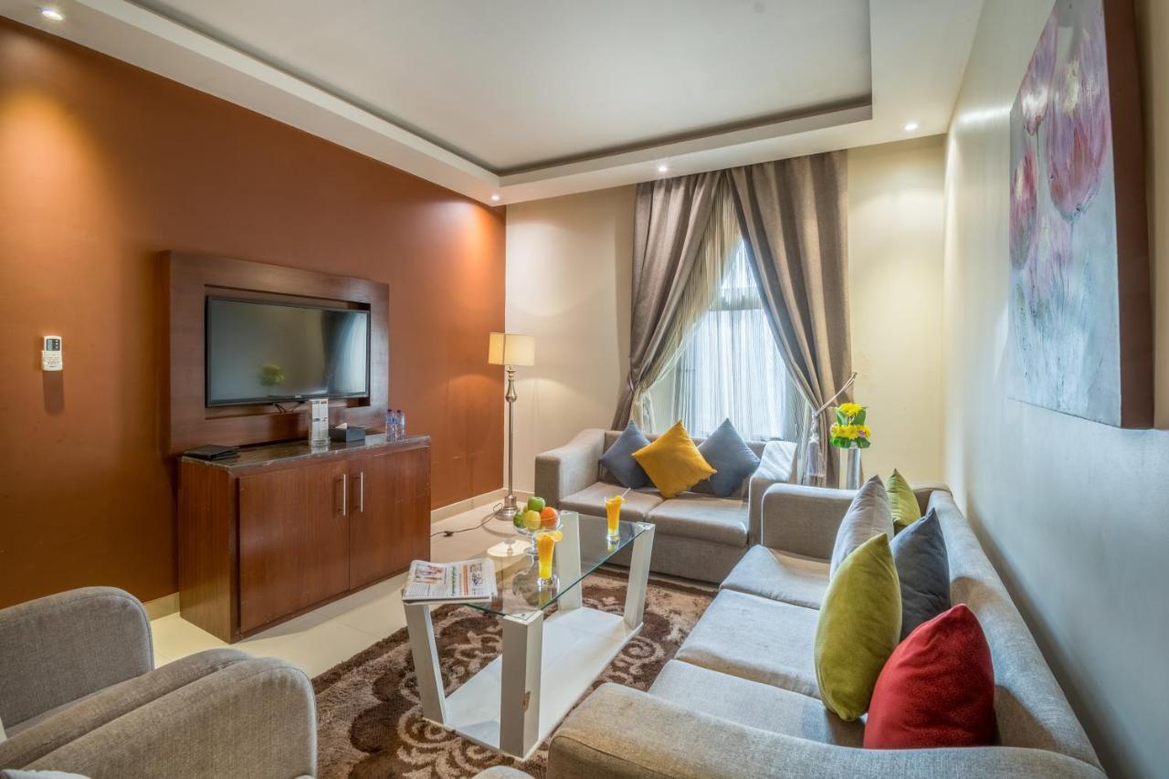 Al Muhaidb Jarir - Al Malaz Riad Exterior foto